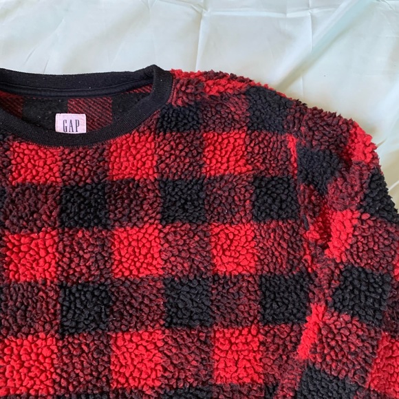 Gap Kids Boys Red Buffalo Plaid Sherpa Crewneck Sweatshirt - Picture 2 of 3